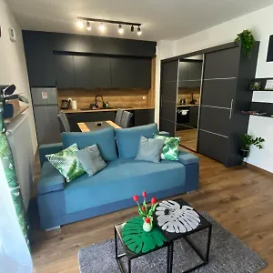  Apartament Em